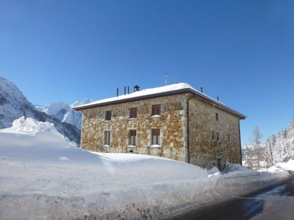 Апартаменты Sci Ai Piedi,Passeggiate,Mountain Bike,Relax Пассо-дель-Тонале Экстерьер фото